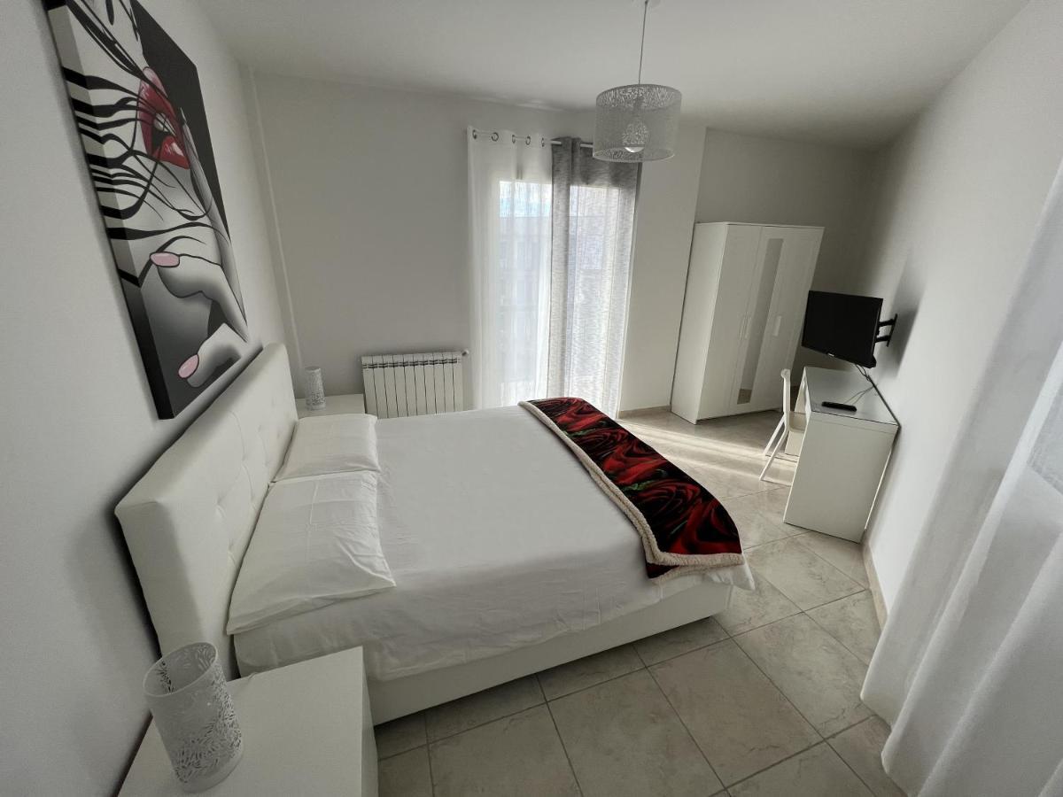 Casa Vacanze Le Tre Scimmiette Paterno  Extérieur photo